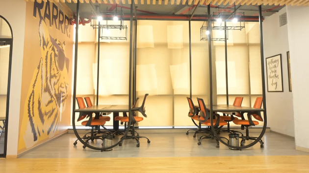 10 Seater Meeting Room