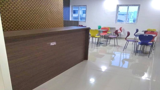 10 Seater Private Cabin