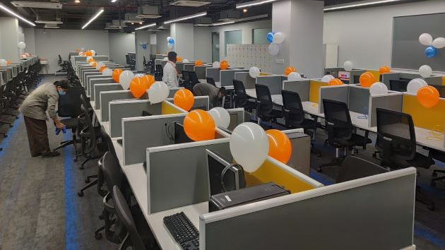 10 Seater Private Cabin