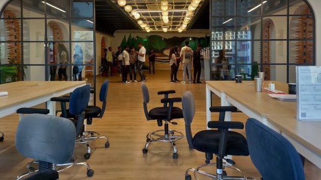 10 Seater Private Cabin