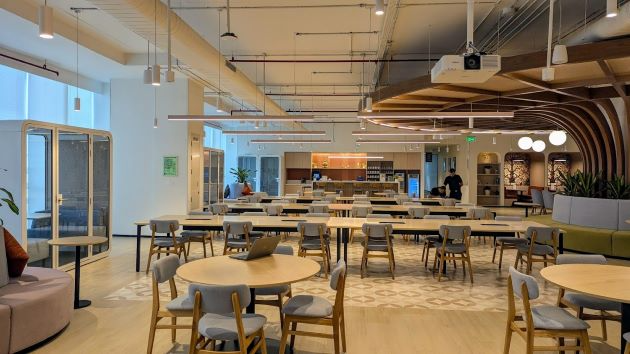 10 Seater Private Cabin