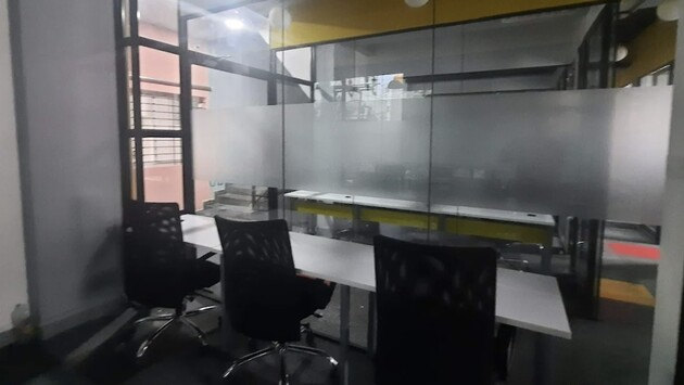 10 Seater Private Cabin