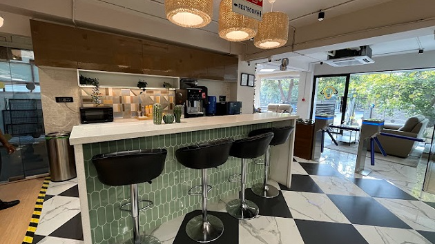 10 Seater Private Cabin 