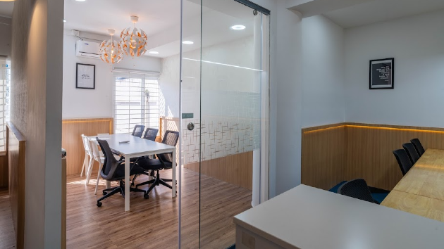 GoOffice 20846 10 Seater Private Cabin