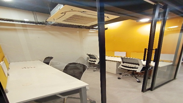 10 Seater Private Cabin