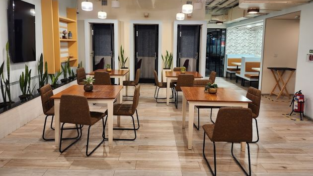 10 Seater Private Cabin