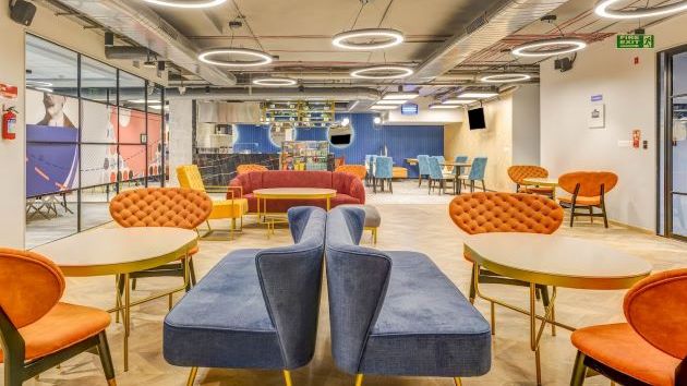 10 Seater Private Cabin