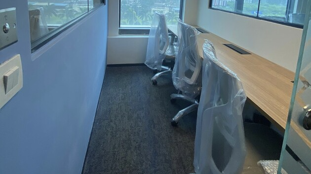 10 Seater Private Cabin