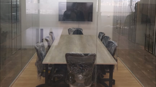 12 Seater Private Cabin