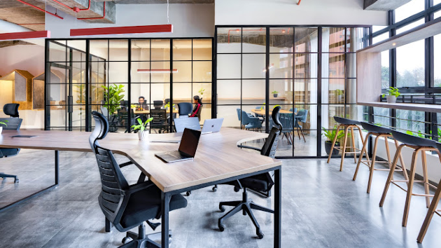 8 Seater Meeting Room