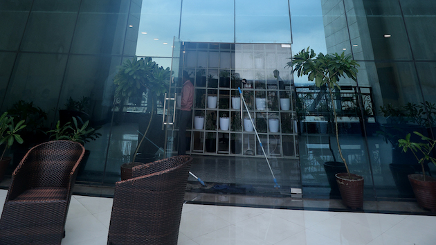 4 Seater Meeting Room