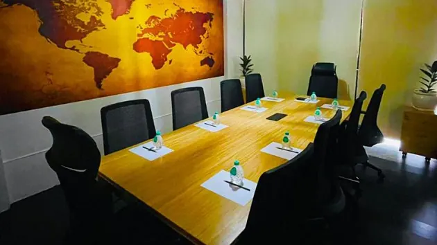 8 Seater Conference Room in Maharani Peta - Orange Business Centre | GoSpace 4169
