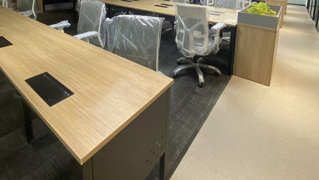 11 Seater Private Cabin