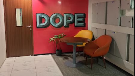 12 Seater Conference Room 