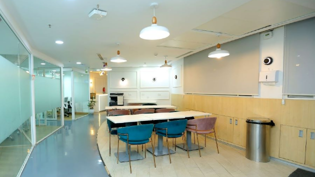 GoSpace 7491 12 Seater Meeting Room