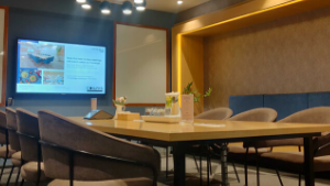 12 Seater Meeting Room (Magnolia)