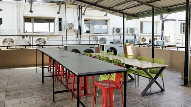 12 Seater Private Cabin