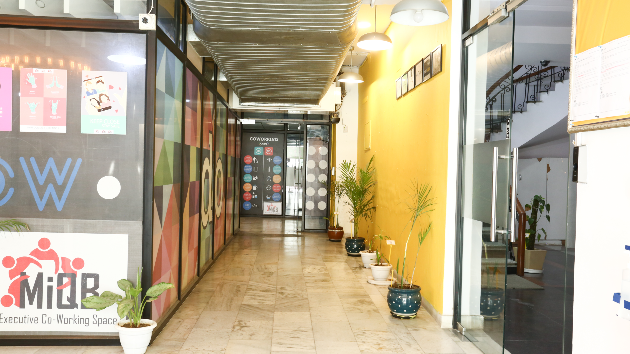 12 Seater Private Cabin