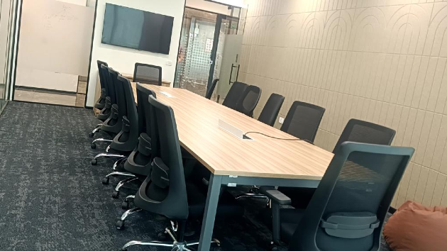 14 Seater Conference Room 