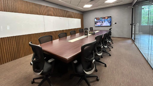 14 Seater Meeting Room in Sector 43 - TheCircle.Work Unitech Trade Centre | GoSpace 9010