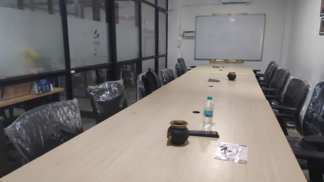 14 Seater Private Cabin