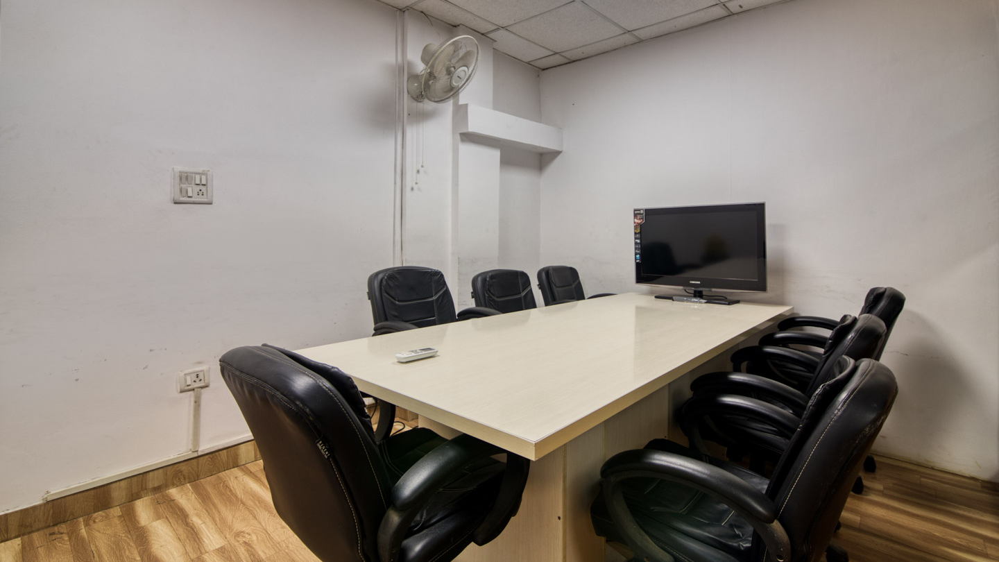 15 Seater Meeting Room
