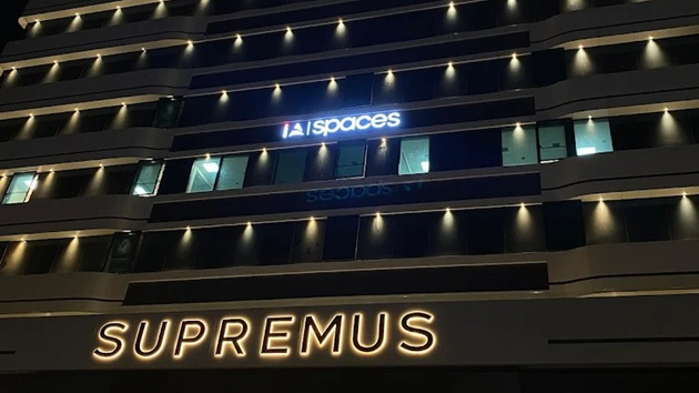 15 Seater Private Cabin