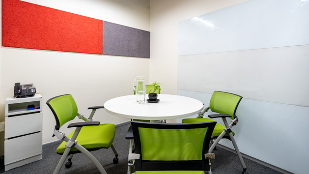 4 Seater Cozy Cabin/Meeting Room