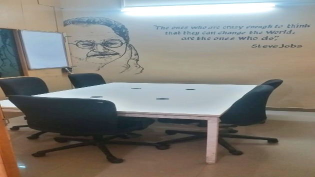 6 Seater Meeting Room