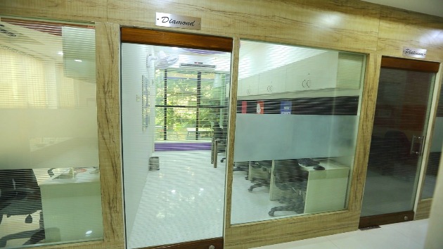 4 Seater Private Cabin 