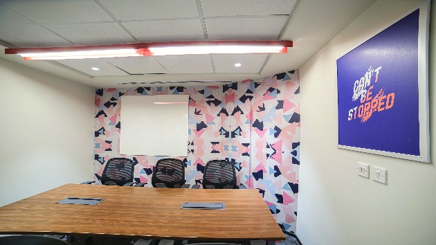 6 Seater - Meeting Room