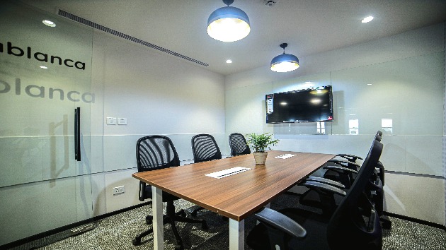 6 Seater Meeting Room