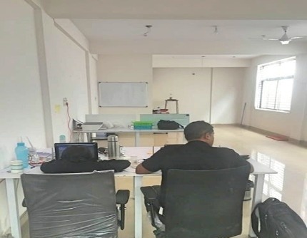 10 Seater Conference Room