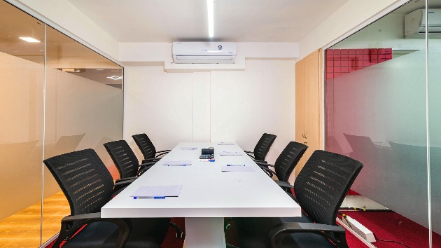GoSpace 6008 6 Seater - Meeting Room