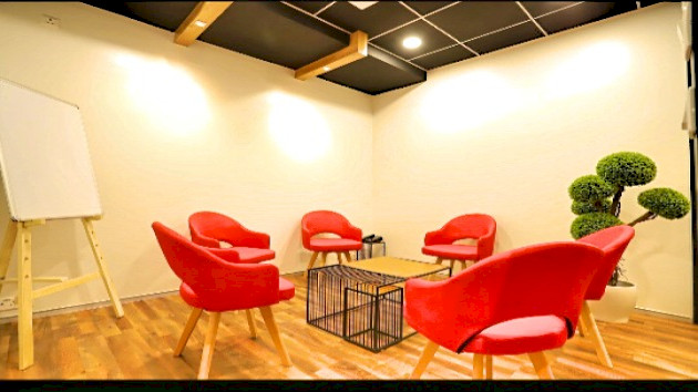 GoSpace 5007 6 Seater Meeting Room
