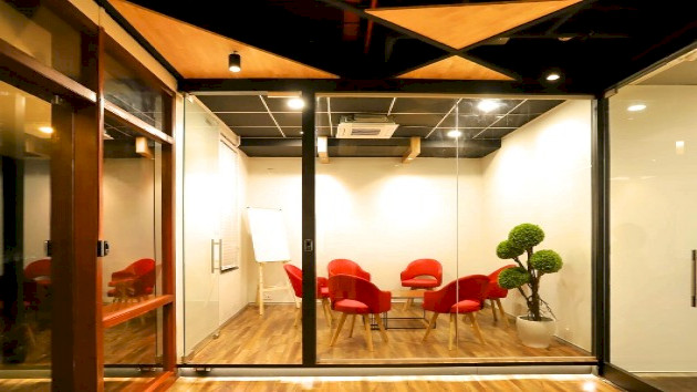 GoSpace 5007 6 Seater Meeting Room