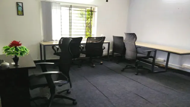 8 Seater Private Cabin in Halasuru - Share Office Solutions | GoOffice 2466