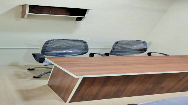 4 Seater Private Cabin