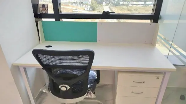 Hot Desks 