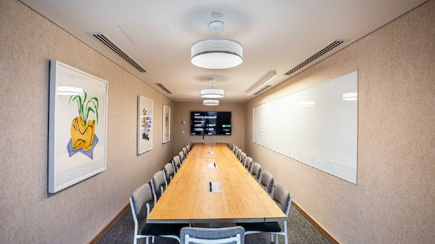 18 Seater Meeting Room