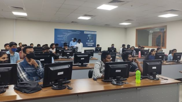 18 Seater Private Cabin