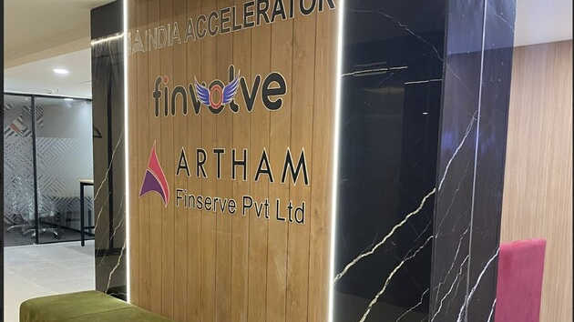 2 Seater Private Cabin