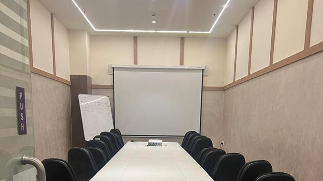 20 Seater Conference Room 