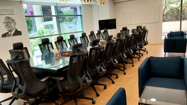 20 Seater Meeting Room