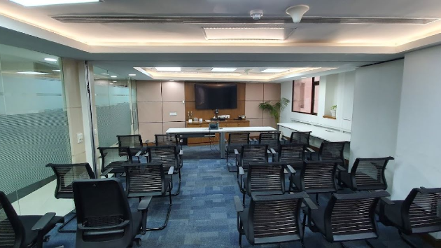 30 Seater Meeting Room