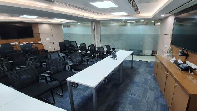 30 Seater Meeting Room