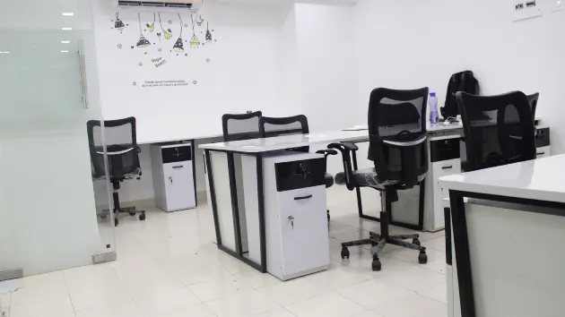Open Desks in Park Street - Workzone Office Spaces | GoOffice 4301