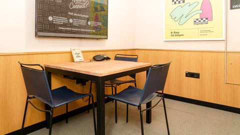 GoSpace 7377 3 Seater Conference Room