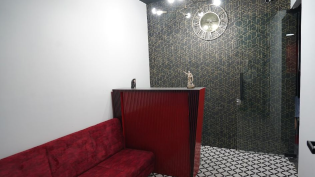 3 Seater Manager Cabin