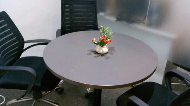 GoSpace 8031 3 Seater Meeting Room
